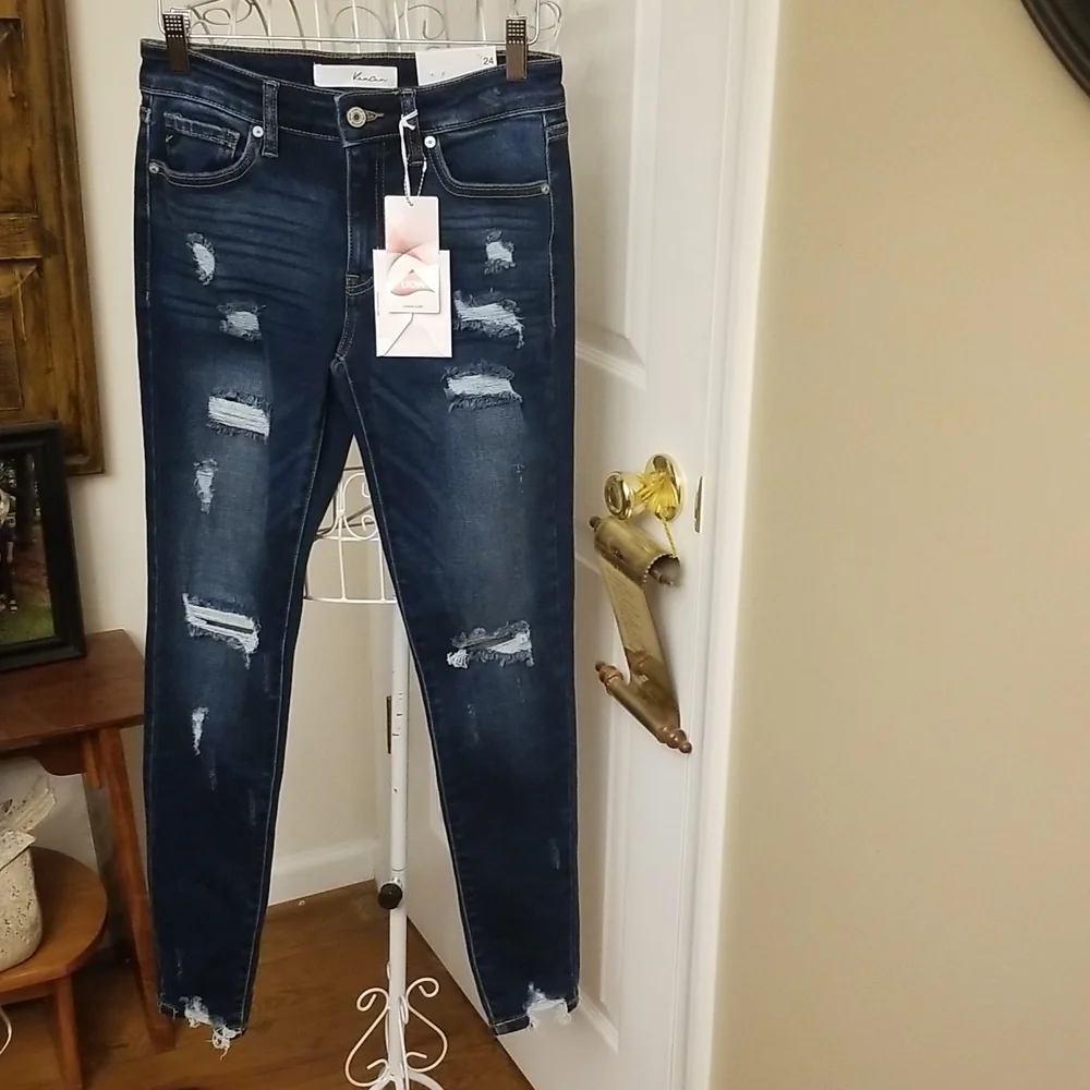 KanCan distressed jeans, New with tags - Picture 1 of 12